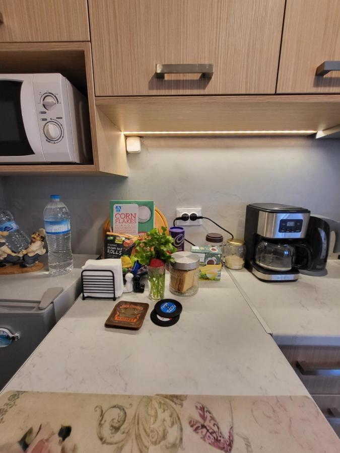 Best Vfm In Athens Apartment Bagian luar foto