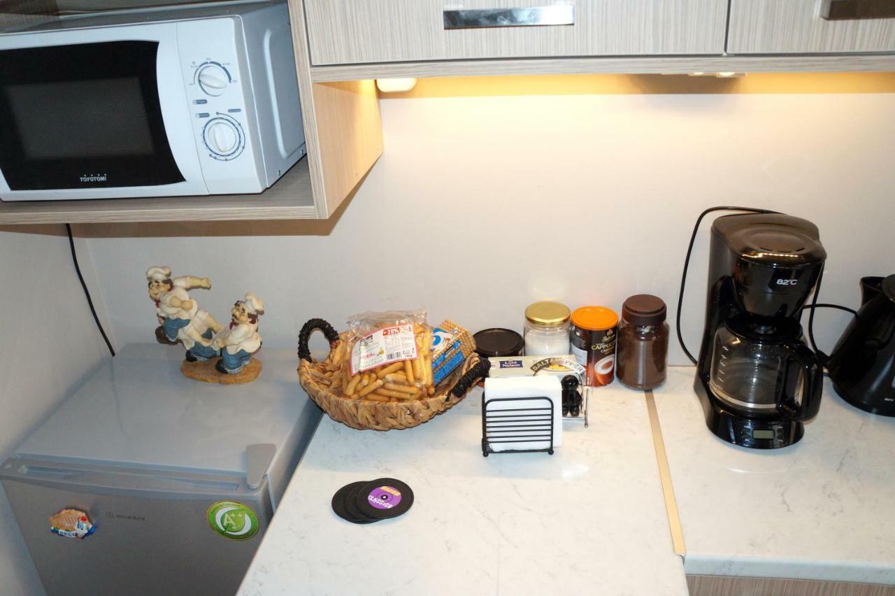 Best Vfm In Athens Apartment Bagian luar foto