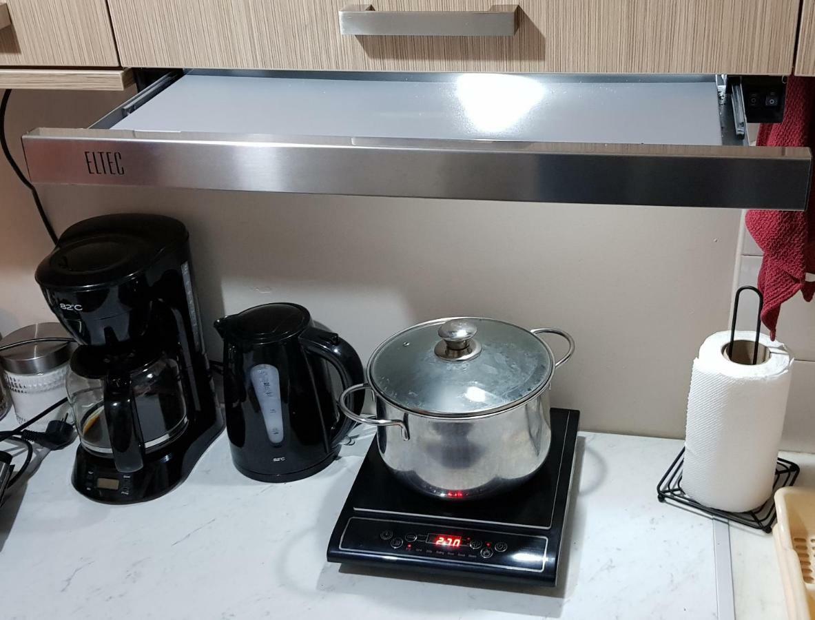 Best Vfm In Athens Apartment Bagian luar foto
