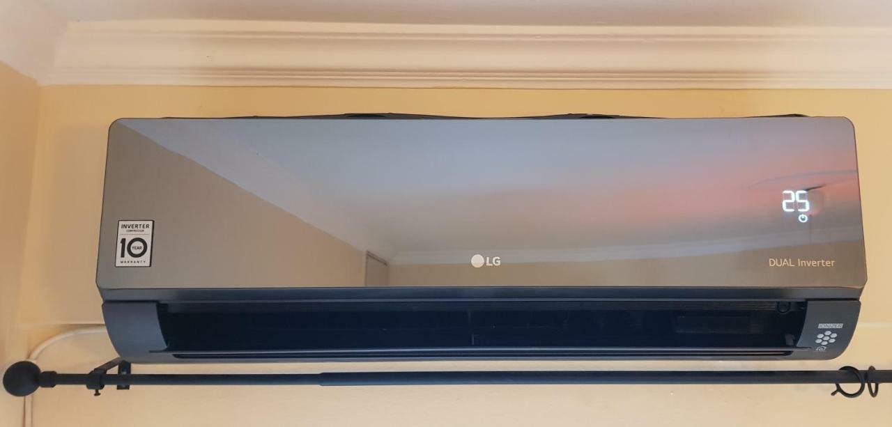 Best Vfm In Athens Apartment Bagian luar foto